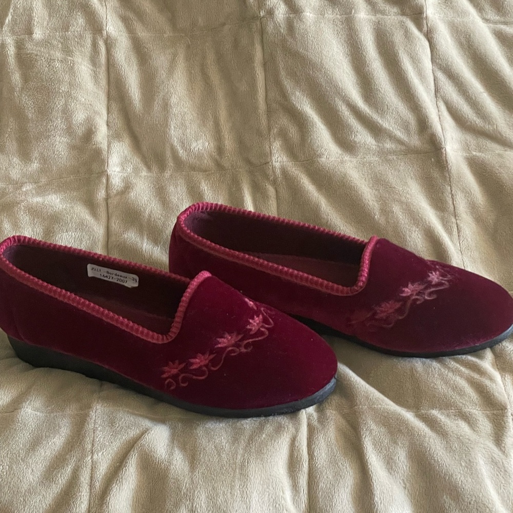 Flexus Spring Step Flats Elegant Burgundy size 39